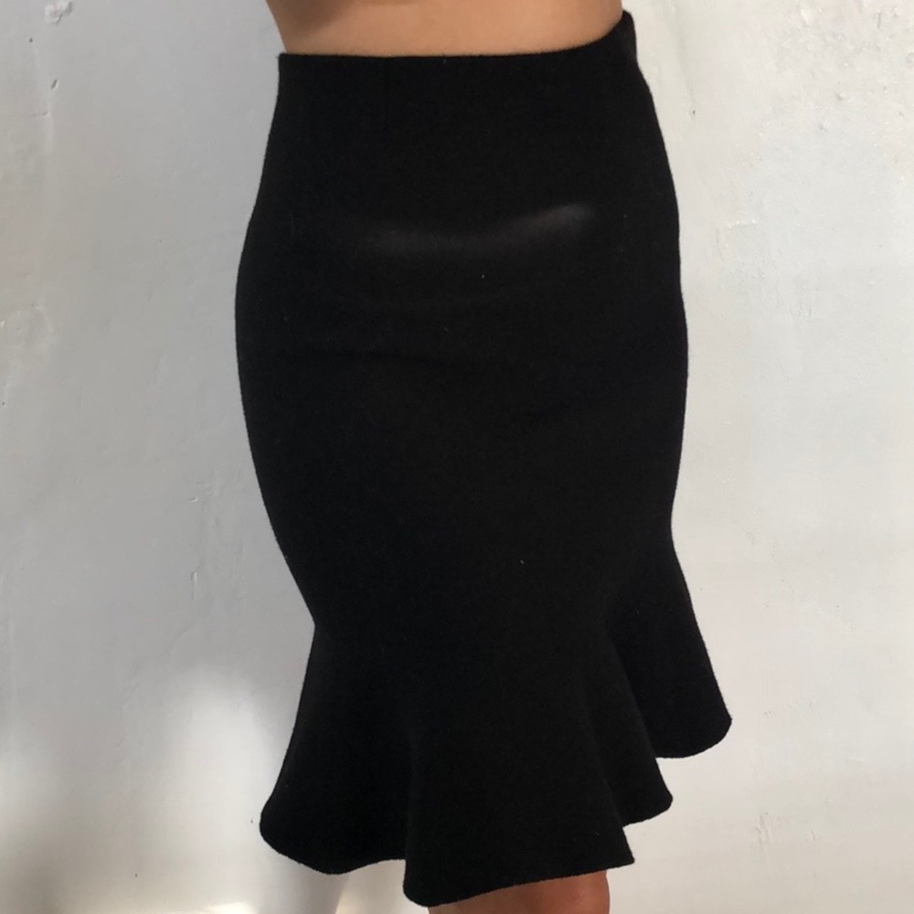 Black pencil skirt with ruffled edge